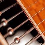 what kind of guitar does Dave Grohl play
